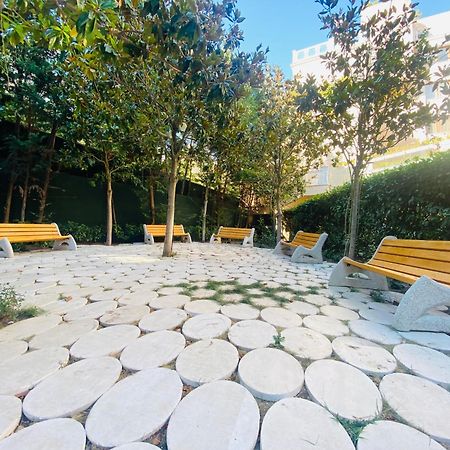1Bd Ap In La Mer Complex Private Beach And Pool Golden Sands Ngoại thất bức ảnh
